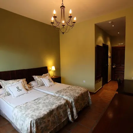 La Senda De Los Enebros *