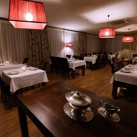 La Senda De Enebros Country house *