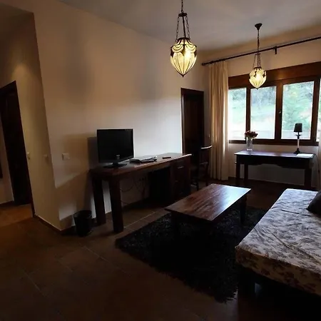 La Senda De Enebros * Higuera de las Dueñas